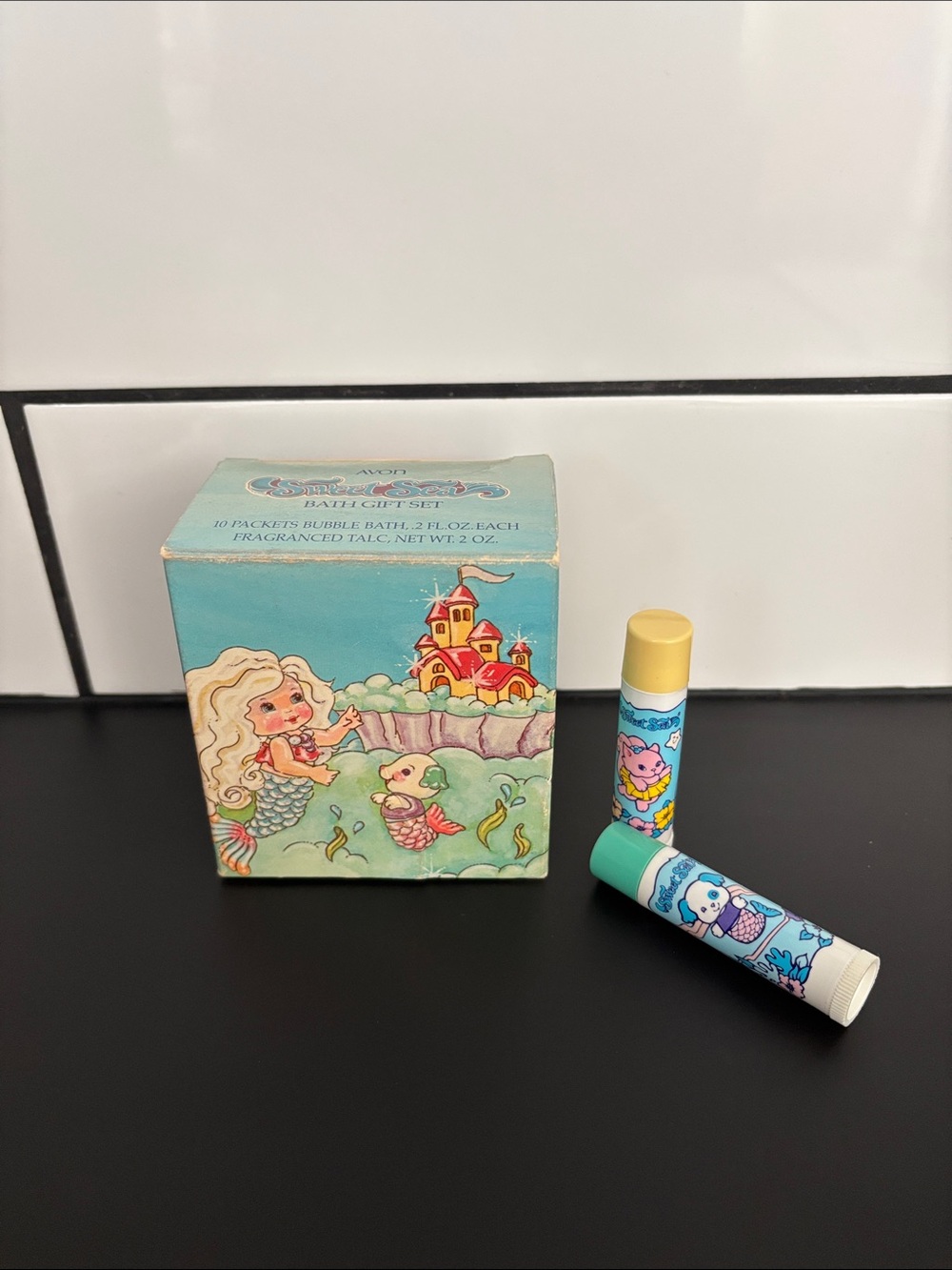 Vintage 80’s Avon Sweet Sea Bath Set & Lip Balms Bundle NWT